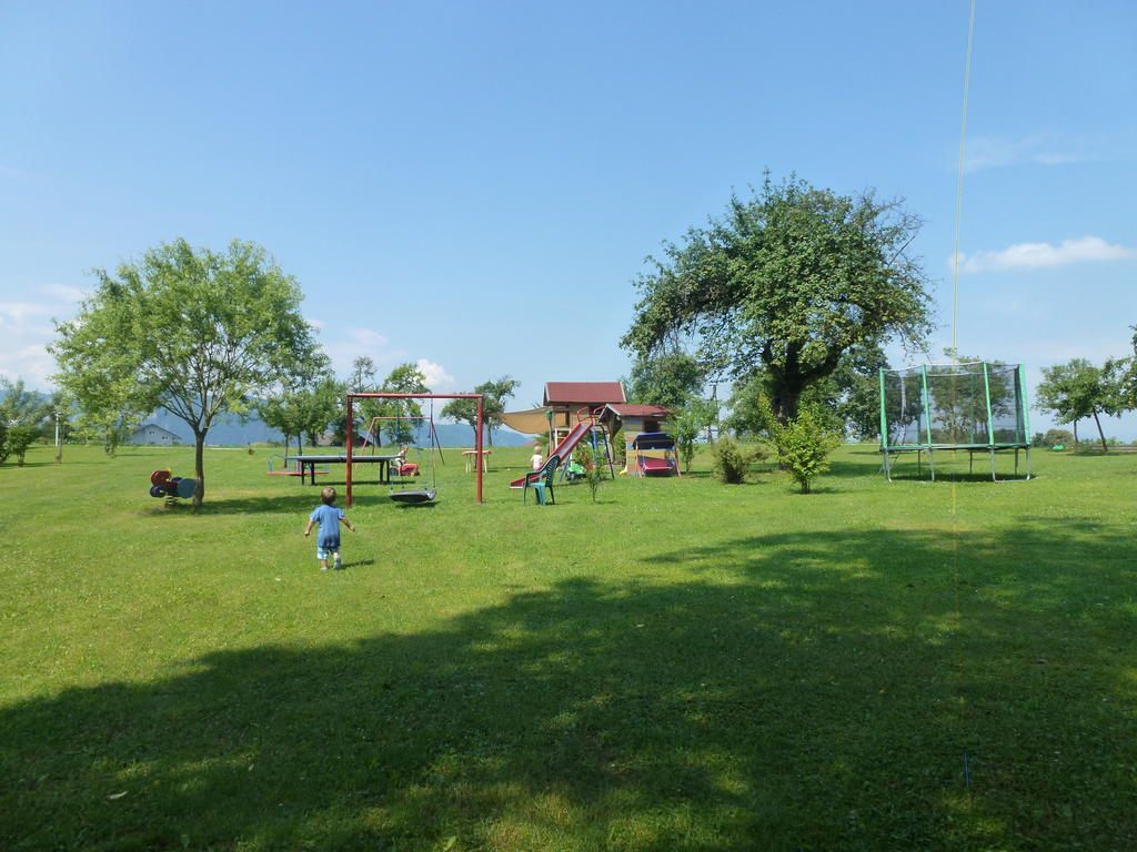 Appartement Landhaus Felsenkeller Sankt Kanzian am Klopeiner See Exterior foto